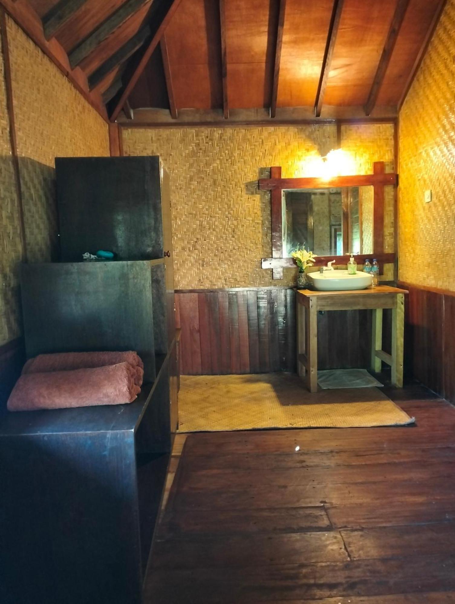 Tangga Bungalows Gili Air Oda fotoğraf